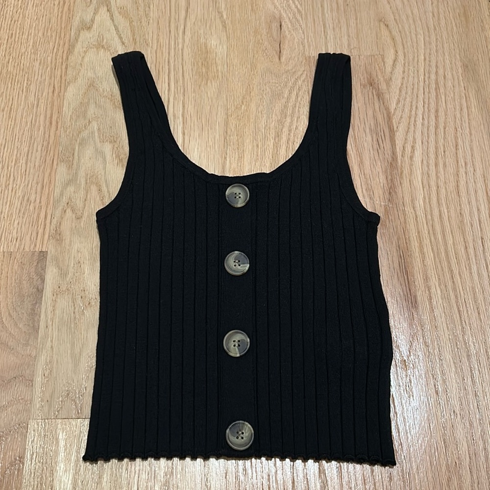 Ribbed Button Crop Tank Size XS